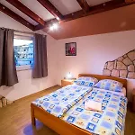 Apartament Sanic 518 *